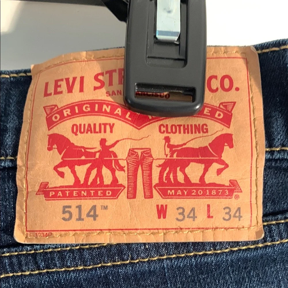 Levi's 514 34 x 34 Straight Leg Dark Wash Classic Fit Jeans EUC